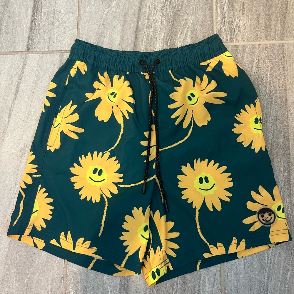 Neff Swim Trunks Men’s Medium Green Smiley Daisy Print Unlined